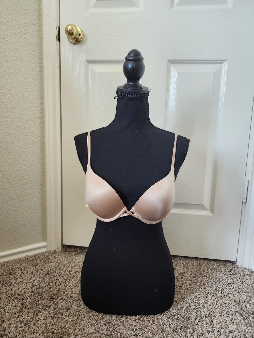 Victoria's Secret Light Nude Push Up Bra